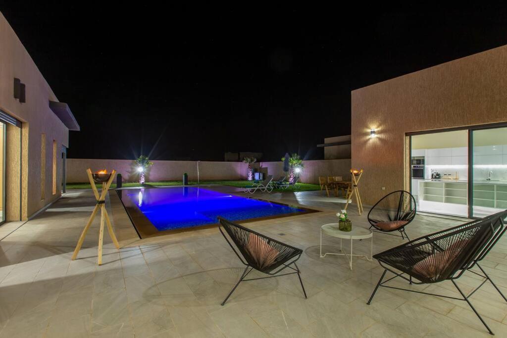 Kassia , Jacuzzi, Hamman, Jeux… فيلة *