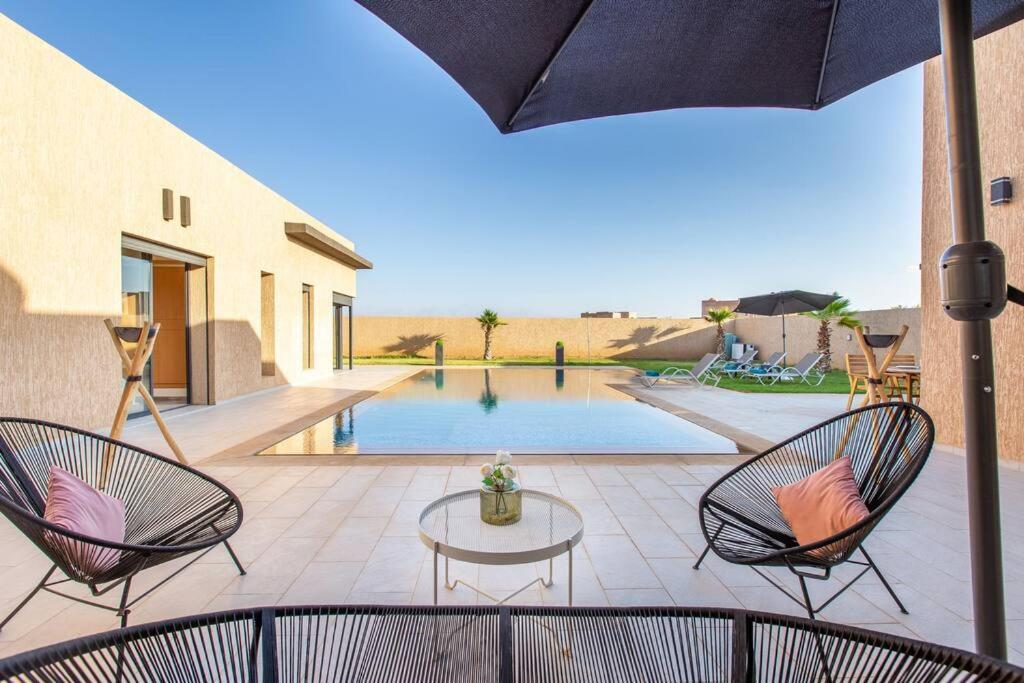 فيلة Kassia , Jacuzzi, Hamman, Jeux…